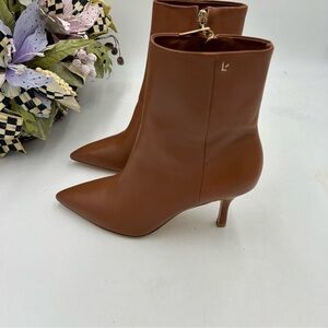 Women’s LAROUDE leather ankle boots size 37.5 made in Brazil